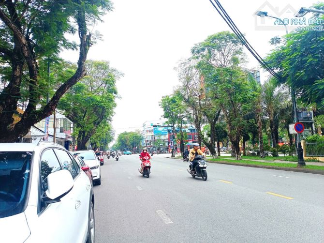 BÁN NHÀ MẶT TIỀN KINH DOANH ĐƯỜNG NGUYỄN HUỆ, TP HUẾ - 1