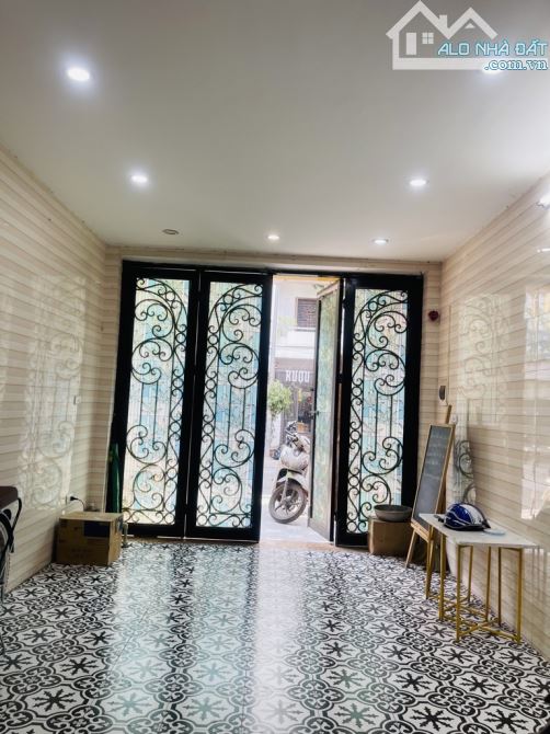 5,3 tỷ Có Nhà Mặt Phố 53m2 x 3 Tầng - 1