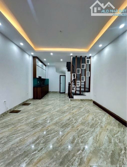 Di Trạch -Hoài Đức 5 Tầng Mới Coong  DT 35m .4 Ngủ .Mặt Tiền Rộng 4,5m .Giá 4,4 Tỷ - 1