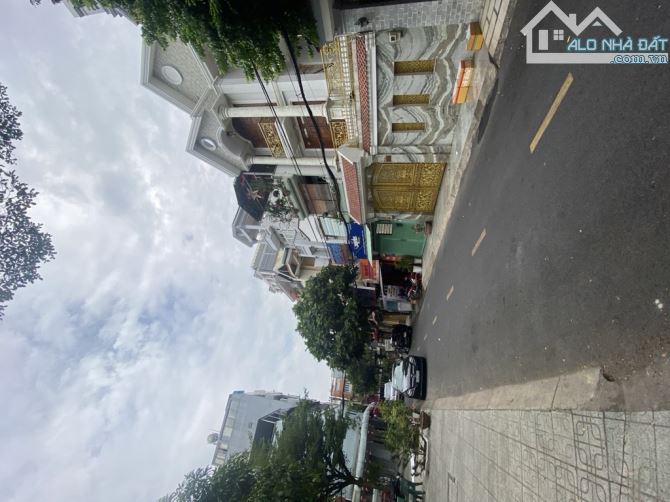 🏡KẸT BANK - TOÀ NHÀ CHDV - MẶT TIỀN KD - 105m2 NGANG 7m - 6Tầng có HẦM - Kế CITYLAND P.7 - 1
