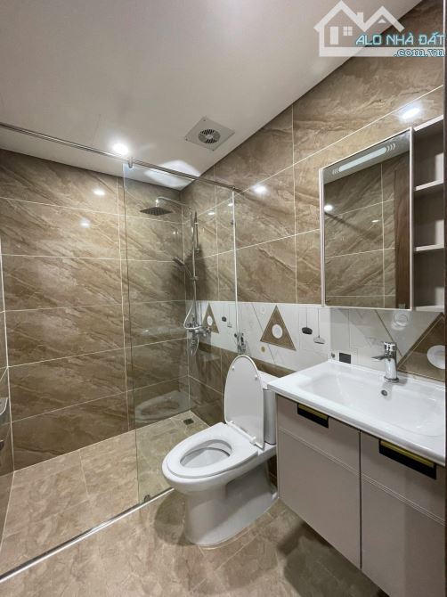 Hoàng Cầu, Phân lô oto tránh, Vỉa hè, Sát phố, 7 tầng TM. 51m2, MT 3.7m. 23.8 tỷ! - 17