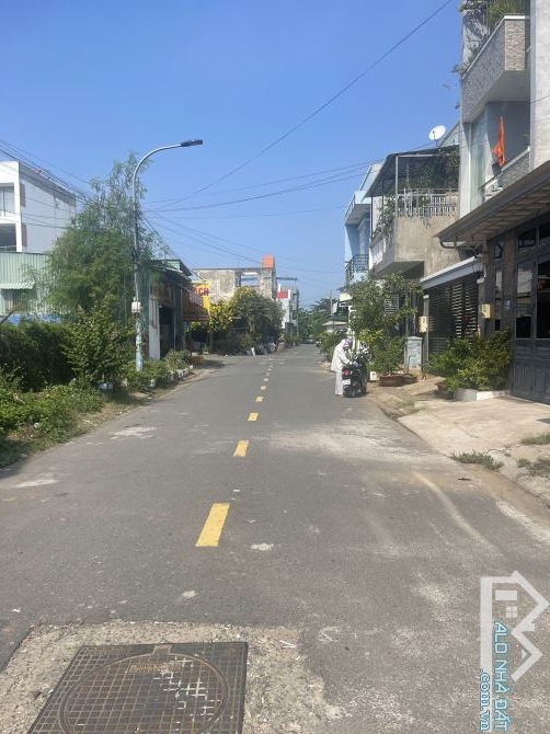 Bán căn biệt thự 1T1L 13m x 15m khu tái định cư Đông Tăng Long, Nguyễn Duy Trinh - 197m2 - 2