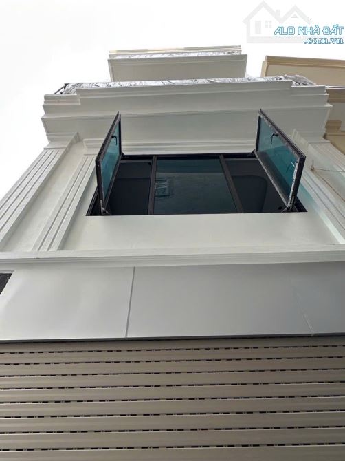 TÌM ĐÂU RA CĂN THỨ 2 Ở ĐỨC DIỄN 40M-6 TẦNG MỚI TINH 30M Ô TÔ TRÁNH-NHỈNH 6 TỶ - 2