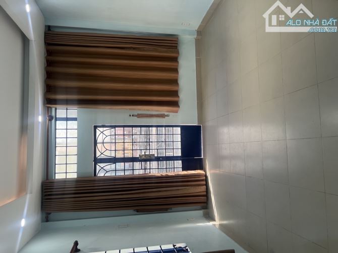 Bán nhà Tân Thành Tân Phú - ngay Âu Cơ - giáp khu Bàu Cát Tân Bình - giá chỉ 2 tỷ hơn - 2