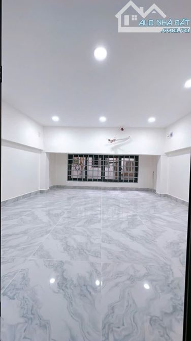 NHÀ MỚI 100% Q4 KHU DÂN CƯ HIỆN HỮU - 2