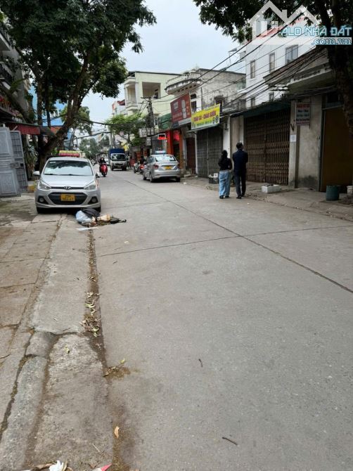 CẦN BÁN NHÀ THẠCH BÀN LONG BIÊN HÀ NỘI. - 2