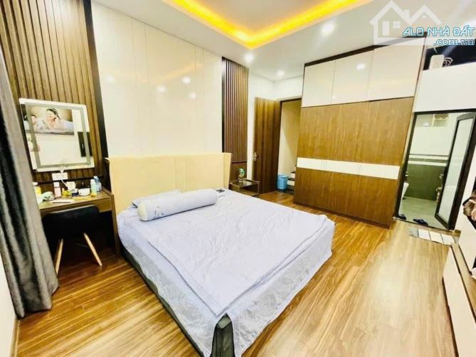 BÁN NHÀ LẠC TRUNG PHÂN LÔ - HAI BÀ TRƯNG – 32M² – 3 NGỦ - FULL CÔNG NĂNG - CHỈ 7 TỶ - 2