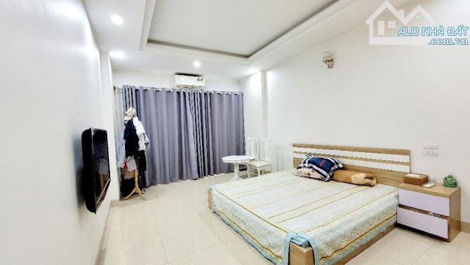 BÁN NHÀ Ngọc Thụy 79M², MT 3.8M – 2 MẶT THOÁNG – NGÕ NÔNG – GẦN BÃI ĐỖ Ô TÔ – GIÁ 11 TỶ - 2