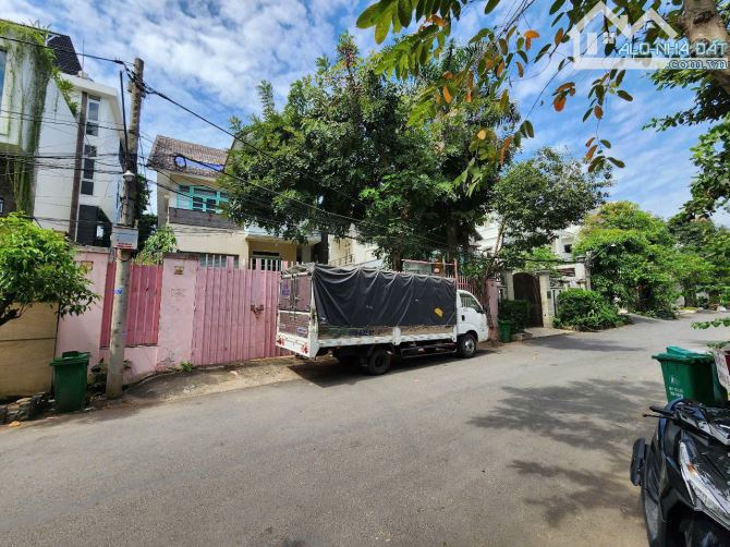 Cần bán gấp lô đất 384m2  hẻm nội bộ Xuân Thủy, Thảo Điền - 2