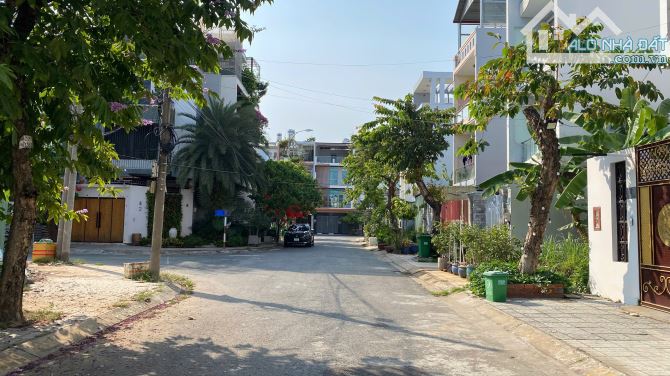 Bán đất TM.Lợi kdc số 1 đường số 99A Quận 2 cũ gần ngay chợ nền X25 (100m2) 12 tỷ - 2
