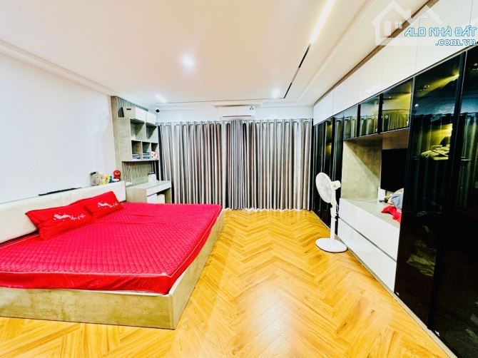 Nhà Đẹp - Phân Lô Ngọc Lâm 41m - Mt Gần 5m Ô Tô Tránh - 2 Thoáng Trước Sau - 2