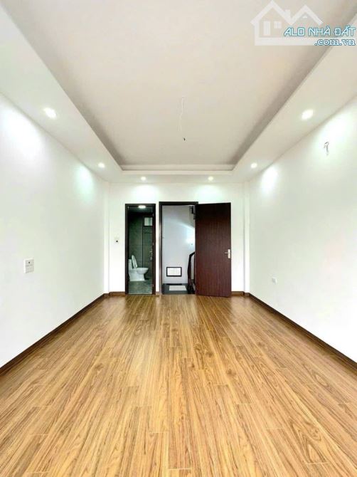 Di Trạch -Hoài Đức 5 Tầng Mới Coong  DT 35m .4 Ngủ .Mặt Tiền Rộng 4,5m .Giá 4,4 Tỷ - 2