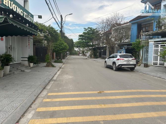 Bán 2 Mặt tiền Nguyễn Sinh Sắc vị trí đắc địa cách Phạm Văn Đồng 50m 5.3 tỉ - 3