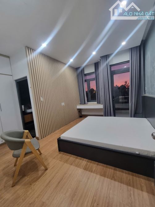 Bán nhà mặt phố Q.9, 112m², 4 tầng, 5PN, 13.9 tỷ, sổ hồng - 3