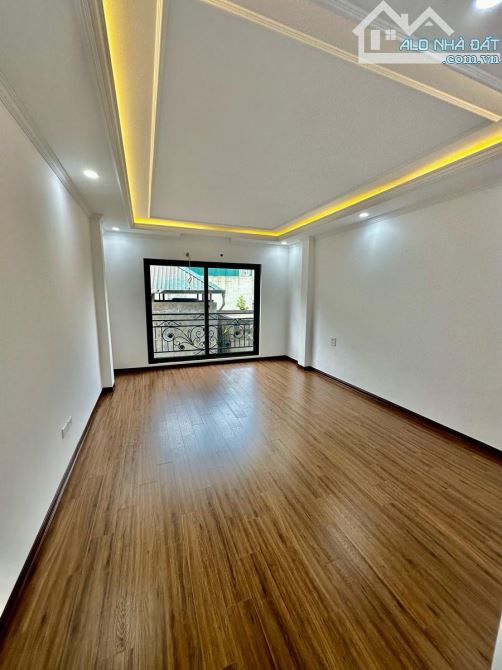 Ô Tô Tránh Kinh Doanh 50m2 x 7T - Thang Máy - Phố Vũ Tông Phan - Thanh Xuân - MT 4.8m. - 3