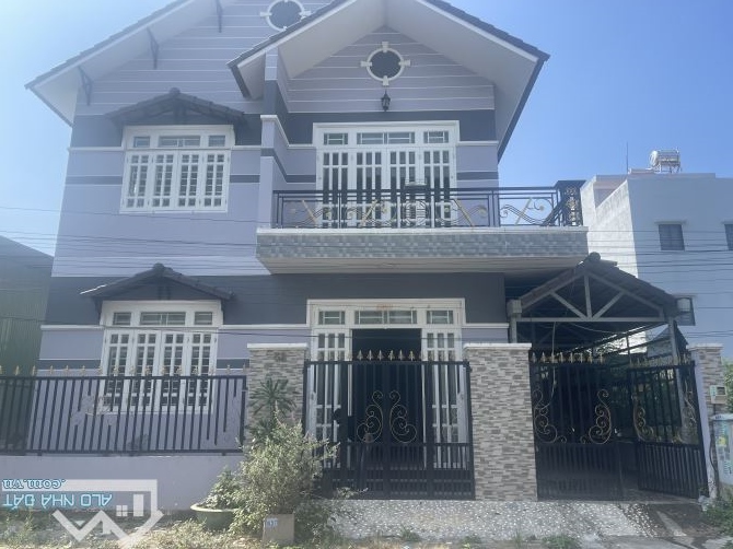 Bán căn biệt thự 1T1L 13m x 15m khu tái định cư Đông Tăng Long, Nguyễn Duy Trinh - 197m2 - 3