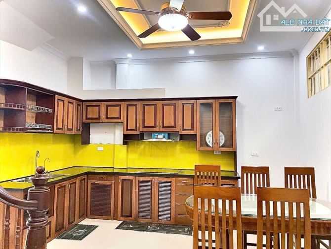 Hiếm! Đại Mỗ, Nam Từ Liêm, DT 45m2, 4 tầng, MT 8m, ô tô tránh, nội thất xịn, giá 9.6 tỷ - 3