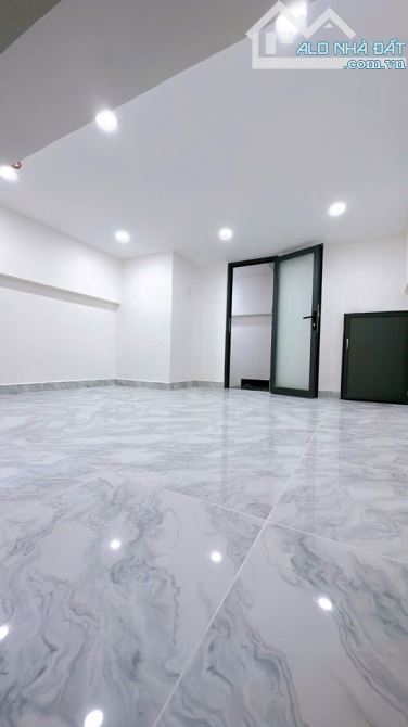 NHÀ MỚI 100% Q4 KHU DÂN CƯ HIỆN HỮU - 3