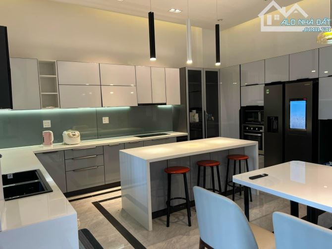 Hiếm Nhà trệt 2 lầu khu Nam Long có 2 mặt tiền Công Viên và Rạch lớn tặng full nội thất - 3