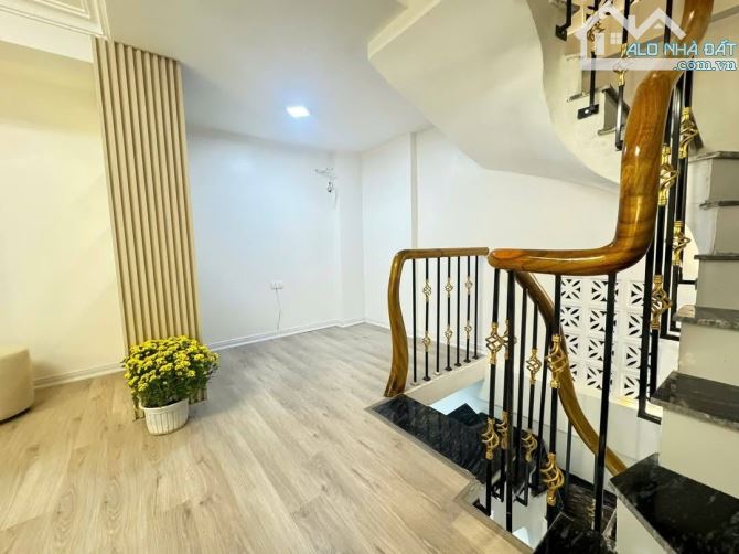 SIÊU PHẨM HOÀNG MAI - LÔ GÓC - THIẾT KẾ NỘI THẤT ĐẲNG CẤP - 30M2 x 5T - GIÁ 5.X TỶ - 4