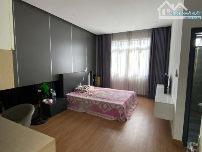 Bán nhà mặt phố Q.9, 112m², 4 tầng, 5PN, 13.9 tỷ, sổ hồng - 4