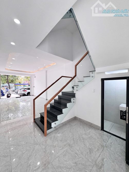 Bán nhà 2 Lầu MT Nguyễn Thành Phương P.Thống Nhất nối liền D2D  DT 128m2 Giá 8ty9 - 4