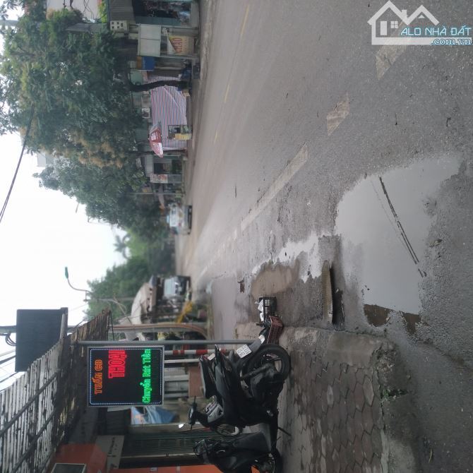 TRỤC CHÍNH KINH DOANH ĐINH -TỔ 20 -THỊ TRẤN ĐÔNG ANH - 4