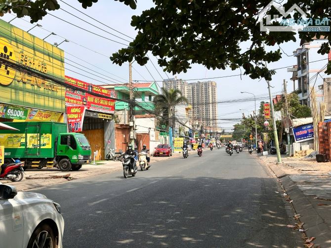 Hiếm -bán 2 căn nhà MT đường An Bình, Dĩ An, Bình Dương, DT: 216m2 7.4mx29m, giá 21.8TY - 4