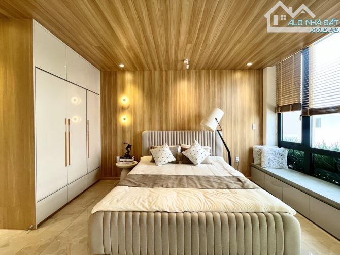 Bán Nhà 6 Lầu .Thang Máy . phạm Văn Chiêu . Gò Vấp . Hẻm 8m . 4 x16 . Giá Chỉ 13 tỷ 8 - 5