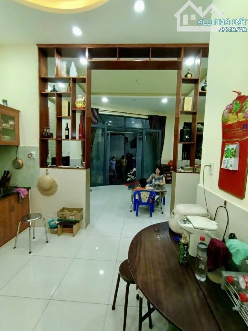 Quận 6, gần Chợ Phú Lâm, Nhà 4 tầng 68m2, Giá re - 5