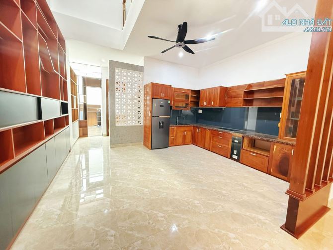 NHÀ 1 MÊ HẺM ĐỒNG KHỞI TÂN LỢI: GIÁ 4.168 tỷ - 7