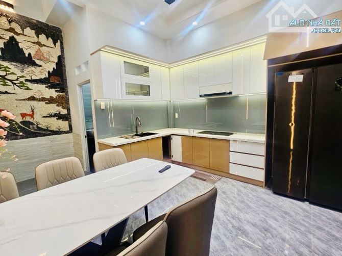 Bán nhà gần Emart Phan Huy Ích – 4x17m – 4 tầng – ô tô ngủ trong nhà – chỉ nhỉnh 8 tỷ - 7