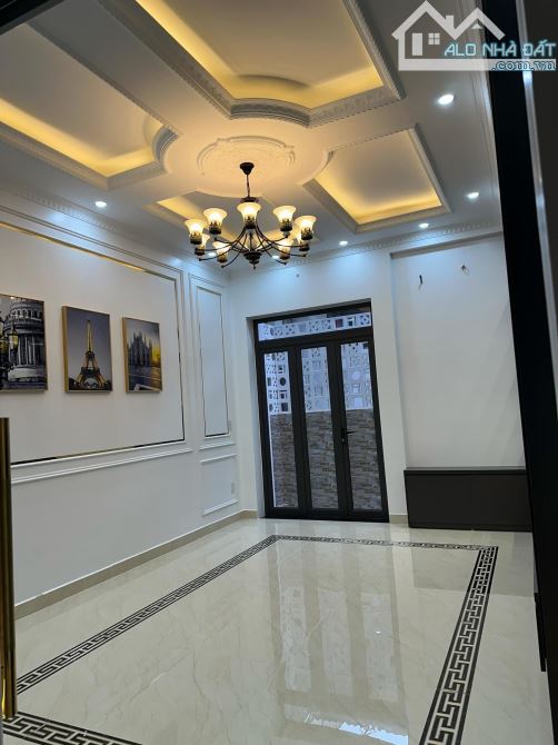 Bán nhà 4 tầng thiết kế hiện đại ngay gần ngã tư Cát Dài Mê Linh - 9