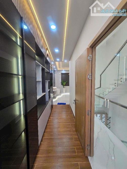 TÁC PHẨM 6 TẦNG-TẶNG FULL NỘI THẤT CAO CẤP-KHU DÂN CƯ VIP-SÁT MẶT TIỀN PHAN HUY ÍCH P12 GV - 9
