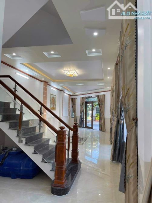 BÁN NHÀ GÓC 2 MẶT TIỀN, KDC ĐẠI HỌC Y DƯỢC CẦN THƠ - 9