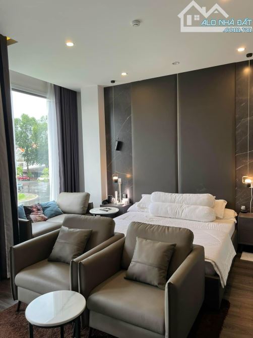 Hiếm Nhà trệt 2 lầu khu Nam Long có 2 mặt tiền Công Viên và Rạch lớn tặng full nội thất - 9
