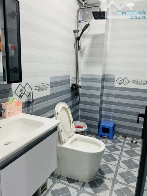 SIÊU PHẨM NHÀ 3 TẦNG - 5 PHÒNG NGỦ - NGUYỂN ĐÌNH CHIỂU - NGŨ HÀNH SƠN - NHỈNH 6 TỶ! - 9