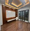 NHÀ ĐẸP NGUYỄN CHÍNH, Q.HOÀNG MAI, 5 TẦNG THANG MÁY, Ô TÔ ĐỖ CỬA, SDCC, CHỈ HƠN 10 TỶ