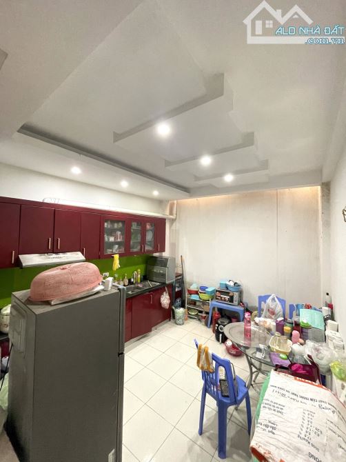 Bán Nhà Định Công Thượng. Hoàng Mai. DT 45m2. MT 3,5m. 4 Tầng. Giá 8.2 Tỷ.