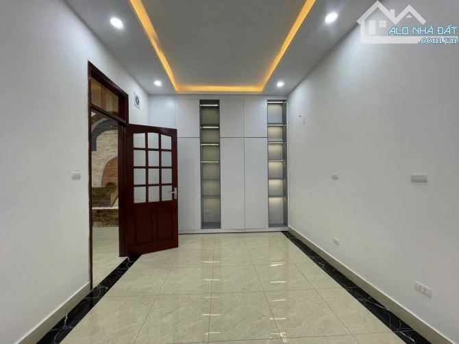 BÁN NHÀ KHƯƠNG TRUNG, THANH XUÂN - 3 TẦNG - MỚI ĐẸP Ở LUÔN - NGÕ THÔNG, RỘNG, THOÁNG - CÁC