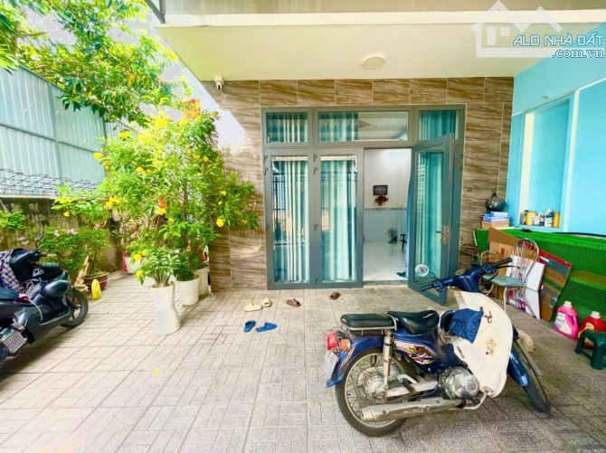 Bán Nha Lầu Đẹp Giá Ngộp P Tam Hiệp