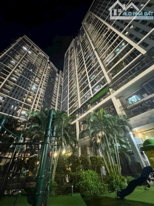 Bán chung cư TSQ Làng Việt Kiều Châu Âu Euroland 177m 4PN full đồ ban công ĐN thoáng mát