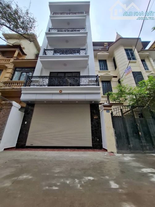 Bán nhà phân lô mới xây KIM ĐỒNG,60m,5 tầng,thang máy ô tô vào nhà,KD giá chỉ 21,5 tỷ