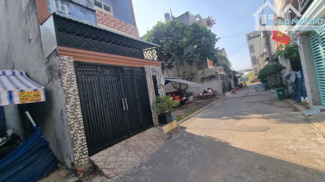 🔥🔥Nhà 3 lầu sát Nguyễn Duy Trinh - 4 tỷ 390 - Đường to lớn, nhà 3 lầu, 4PN, như hình