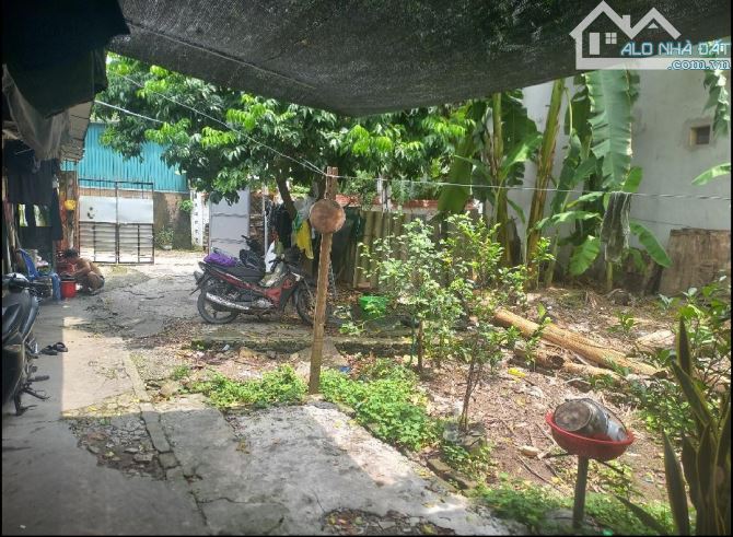 Đất đẹp, đường rộng, lô góc hai mặt tiền, giá chỉ nhỉnh 3 tỷ.
