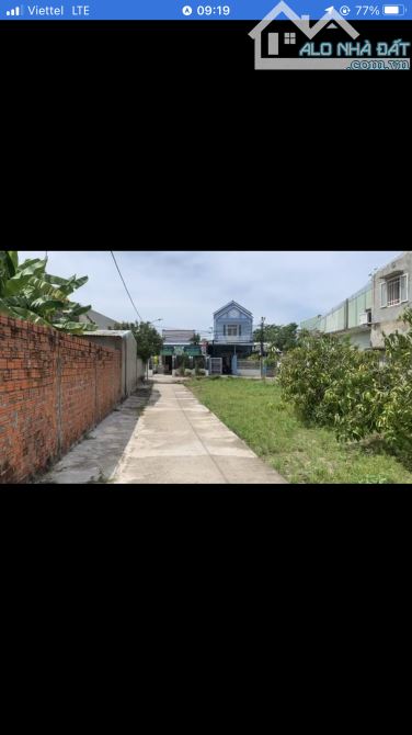 LÔ ĐẤT ĐẸP VUÔNG VỨT GIÁ CHỈ 2.05 TỶ HOÀ QUÝ- ĐƯỜNG Ô TÔ . CAO RÁO. SỔ ĐẸP VUÔNG VỨT