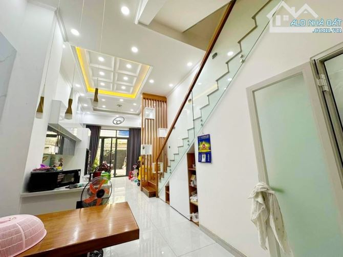 🏕BÁN GẤP NHÀ 3 tầng 126m2 mặt tiền TÚ XƯƠNG -hiệp phú 12.5 tỷ thuê 18tr