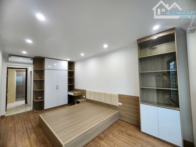 HOT! BÁN NHÀ NHÂN HOÀ, 45M2x4T, Ô TÔ CÁCH 10M, DÒNG TIỀN, LỢI NHUẬN CAO, HƠN 12 TỶ