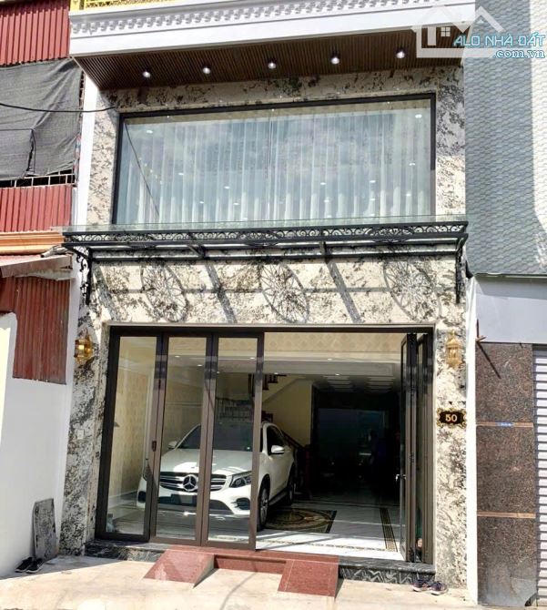 Siêu phẩm Long Biên, Thạch Bàn, 7 tầng thang máy, 3 oto tránh , 80m2 - MT 4.5m