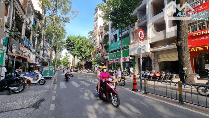 Bán Nhà MT Trần Quang Khải P.Tân Định Q.1 ( 4,23x 15m CN 64m2 ) 5 Tầng Giá 34 tỷ TL